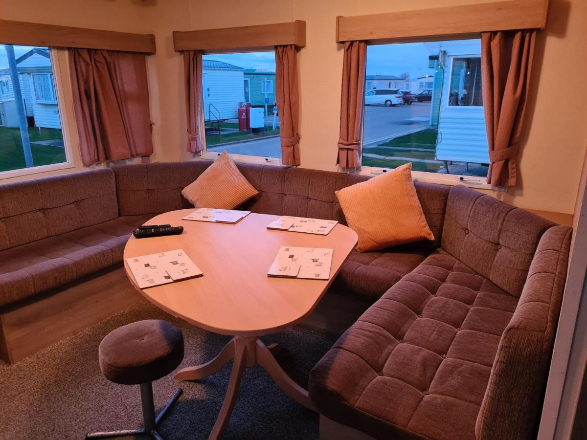 Cosy, Family Caravan Near The Beach Clacton-on-Sea Zewnętrze zdjęcie